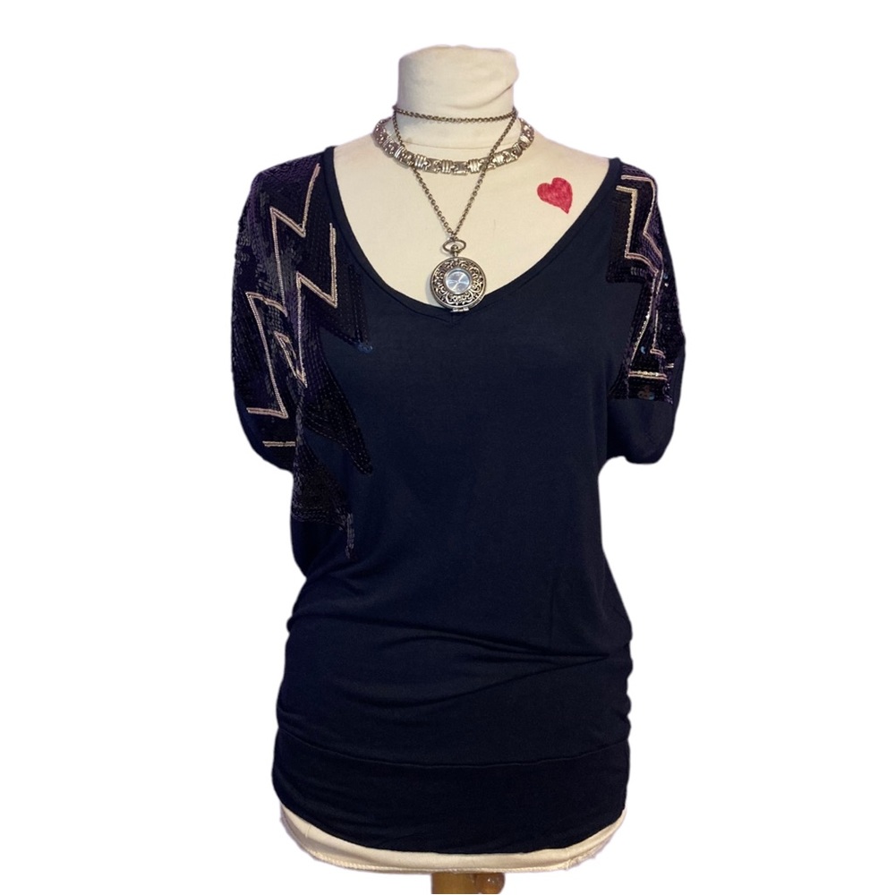 Black and Gold Zig Zag Pattern Sequin Top